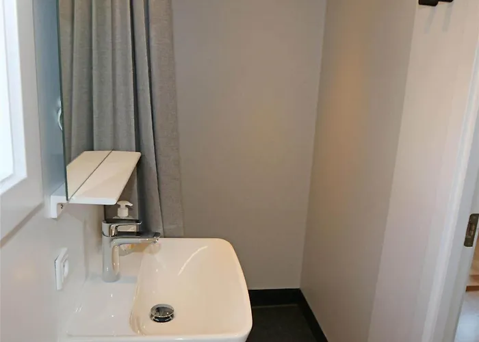 4712-aakirkeby-boderne-57 *